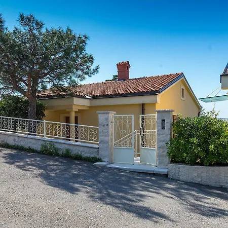 Holiday home Perla