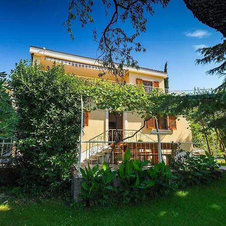 Perla Holiday home Jadranovo