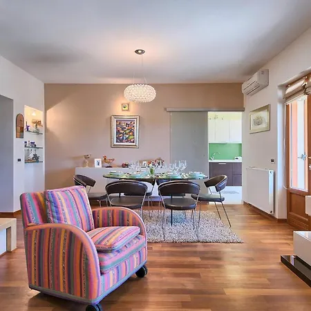 Perla Holiday home *